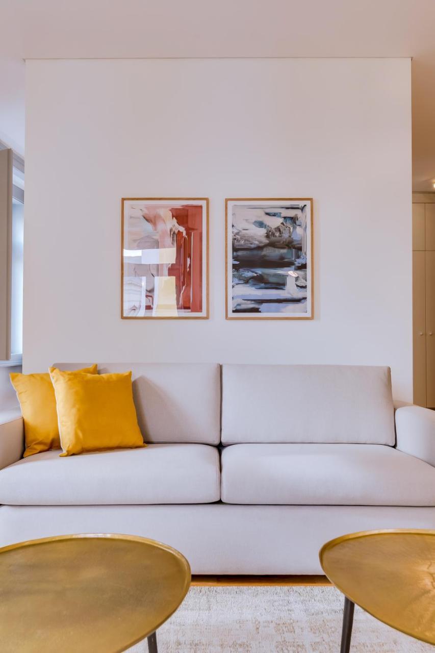 Poiais By Lisbon Inside Out Apartment Exterior photo