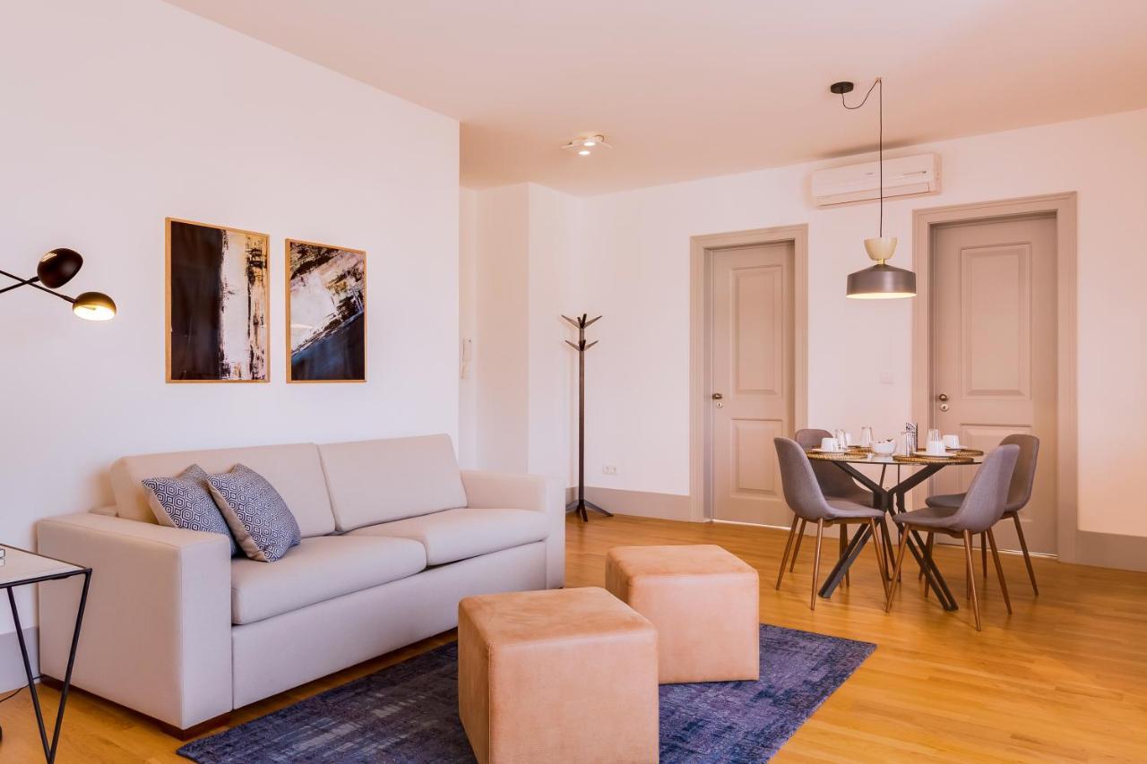 Poiais By Lisbon Inside Out Apartment Exterior photo