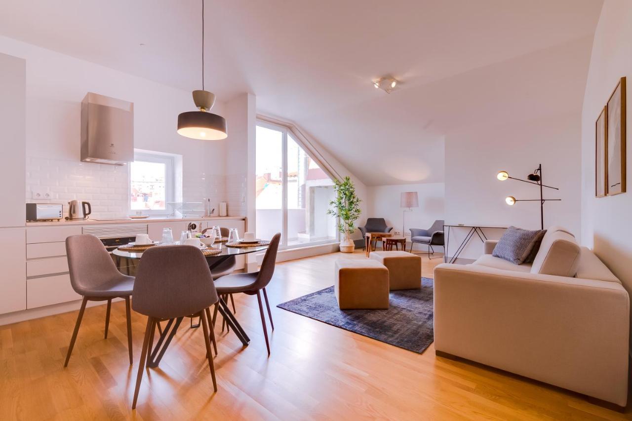 Poiais By Lisbon Inside Out Apartment Exterior photo